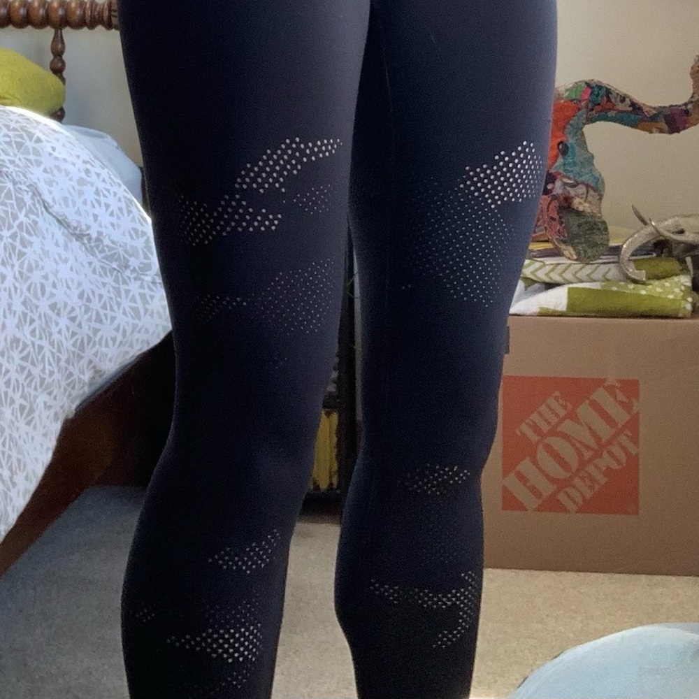 Black camo Athleta leggings
